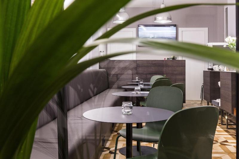 Manda Heritage Hotel image
