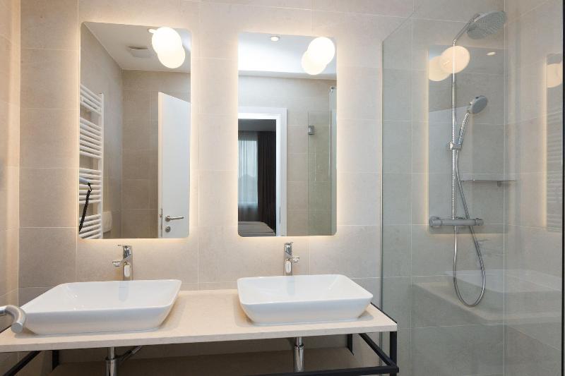 Manda Heritage Hotel image
