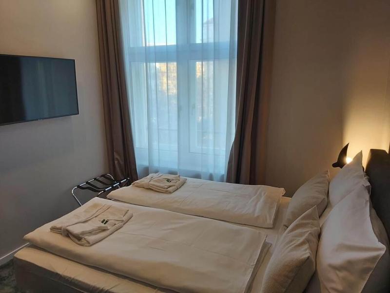 Manda Heritage Hotel image