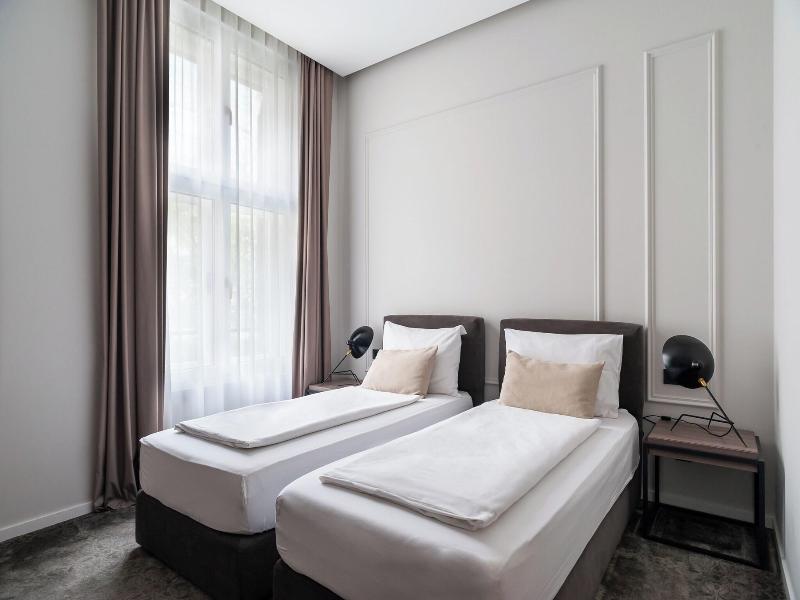 Manda Heritage Hotel image