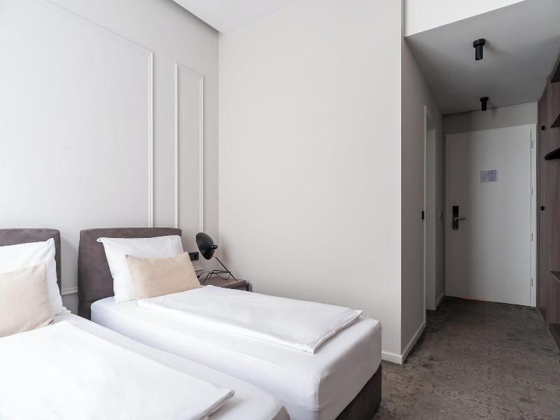 Manda Heritage Hotel image