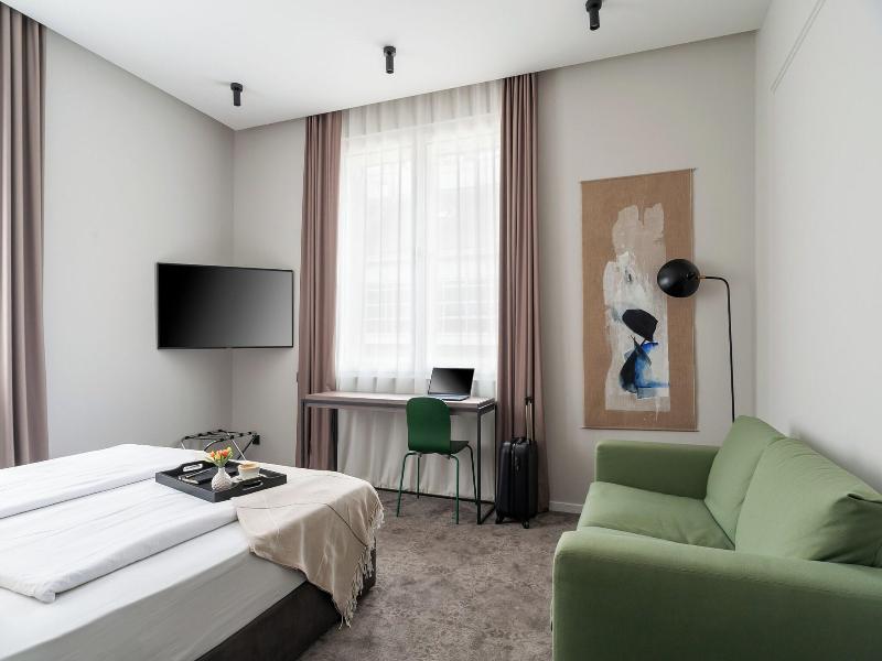 Manda Heritage Hotel image