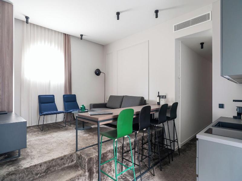 Manda Heritage Hotel image
