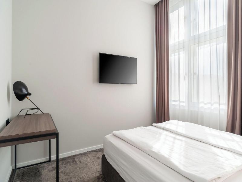Manda Heritage Hotel image