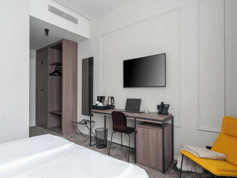 Manda Heritage Hotel image