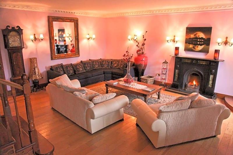 Kilcoolys Country House Hotel image