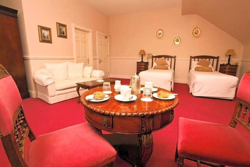 Kilcoolys Country House Hotel image