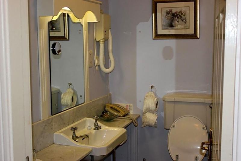 Kilcoolys Country House Hotel image