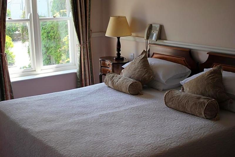Kilcoolys Country House Hotel image