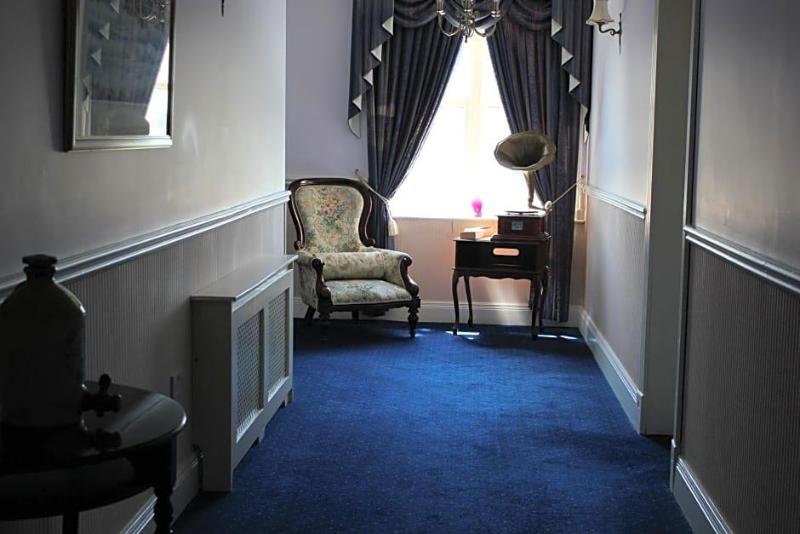 Kilcoolys Country House Hotel image