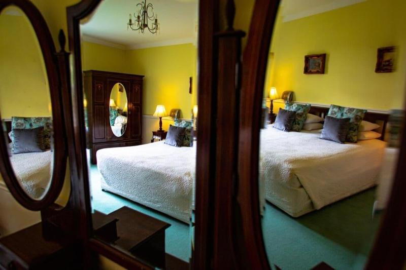 Kilcoolys Country House Hotel image