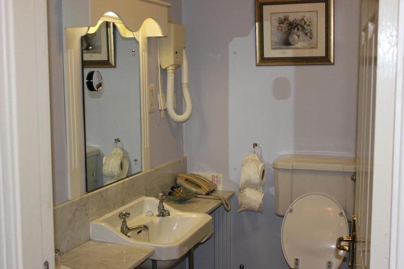 Kilcoolys Country House Hotel image