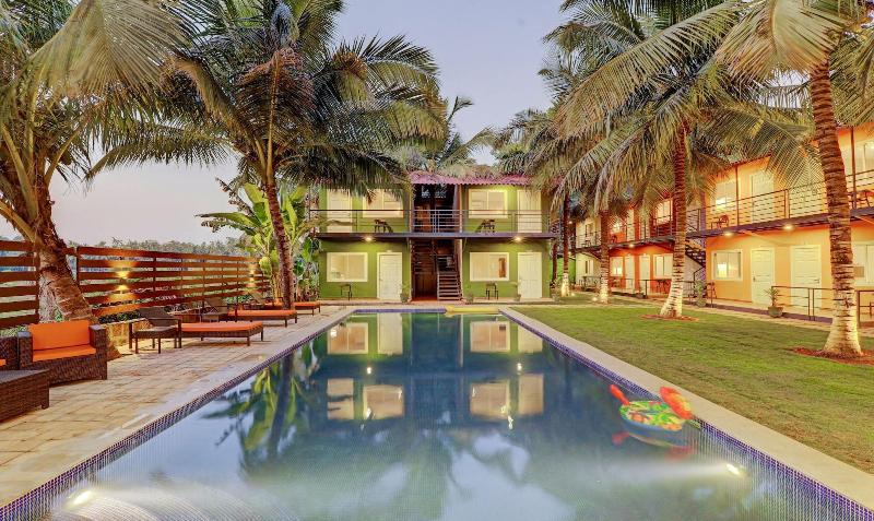 Treebo Trend Morjim Banyan Resort image
