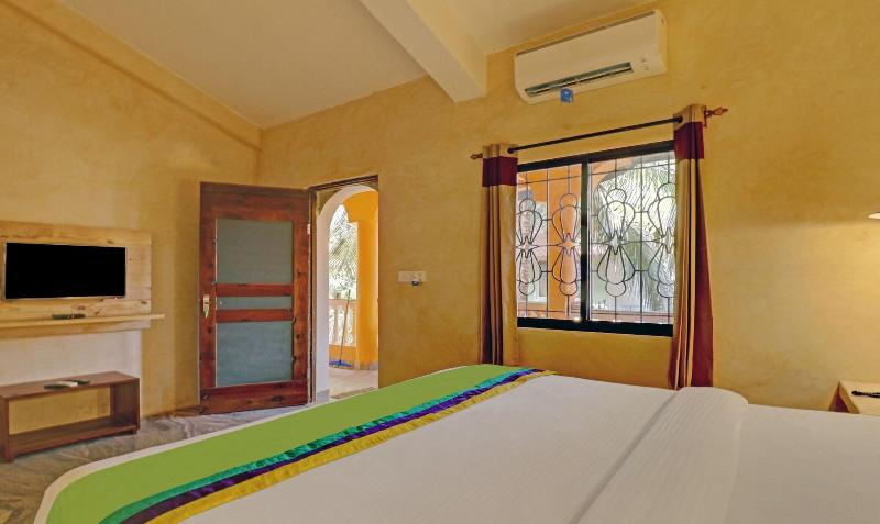 Treebo Trend Morjim Banyan Resort image