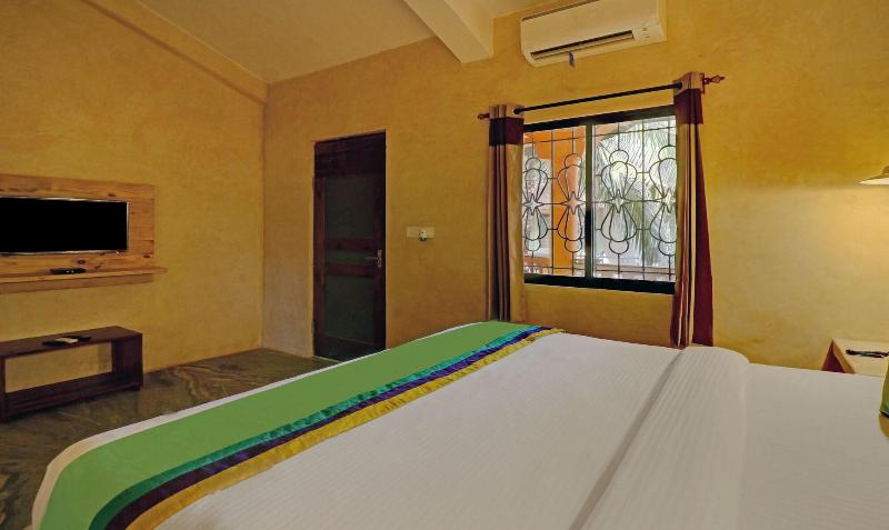 Treebo Trend Morjim Banyan Resort image