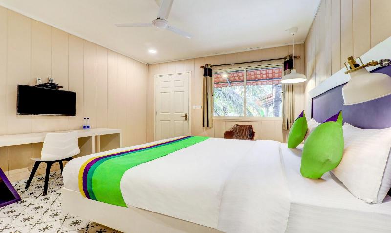 Treebo Trend Morjim Banyan Resort image