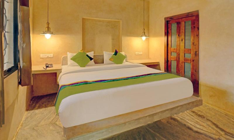 Treebo Trend Morjim Banyan Resort image