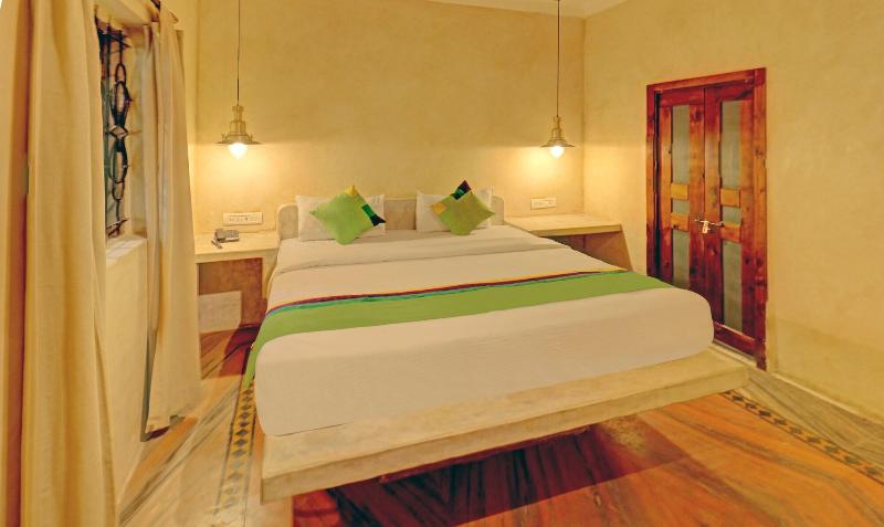 Treebo Trend Morjim Banyan Resort image