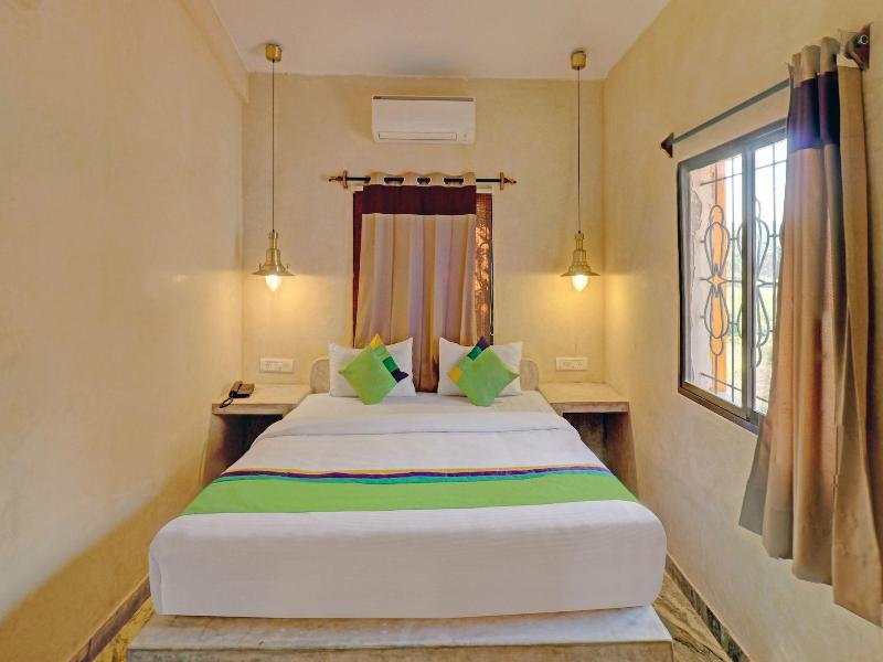 Treebo Trend Morjim Banyan Resort image