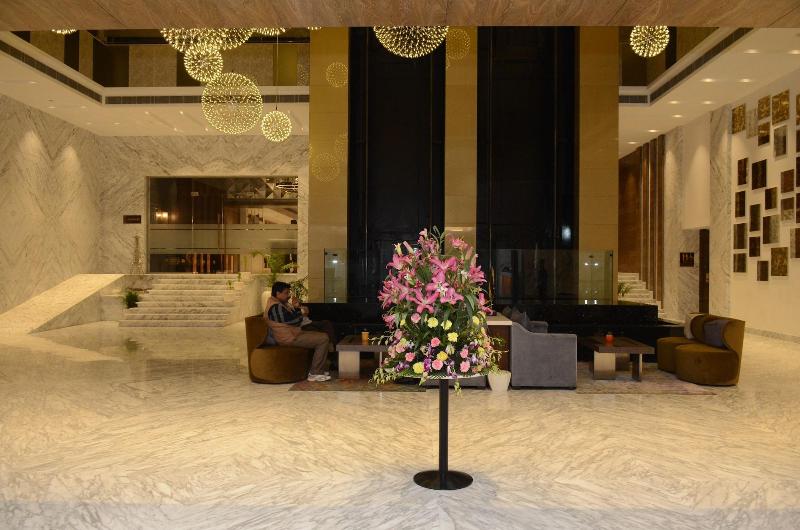 Viraj Sarovar Portico