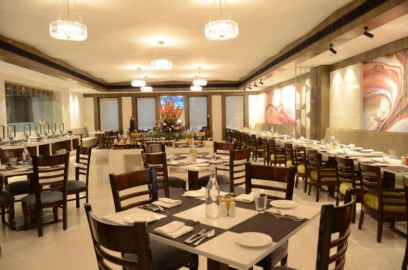 Viraj Sarovar Portico