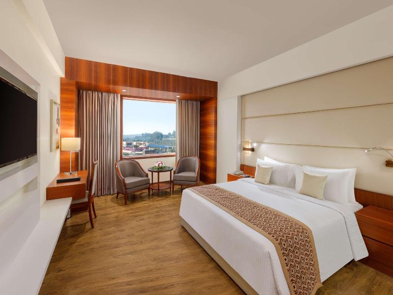 JUNIOR SUITE WITH DOUBLE BED