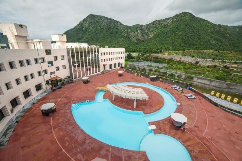 Spectrum Resort Spa & Convention image
