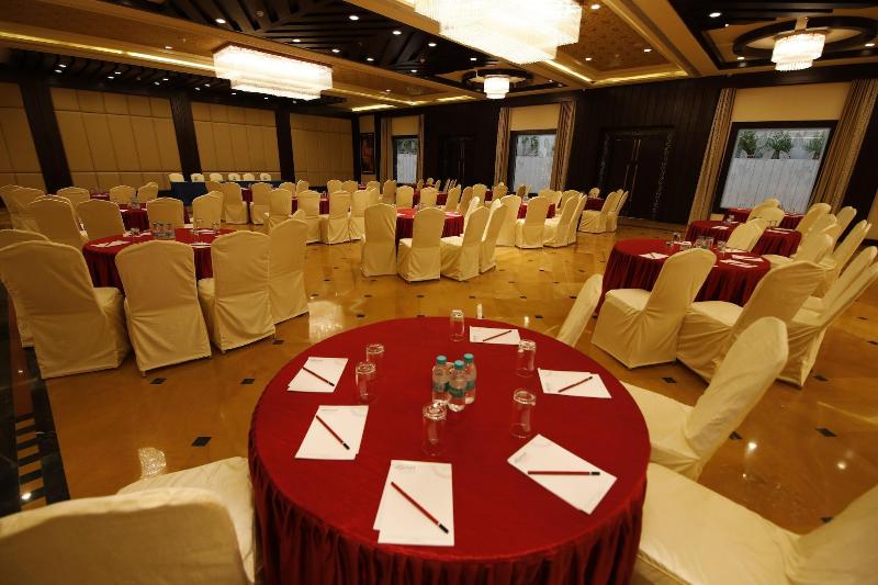 Spectrum Resort Spa & Convention image