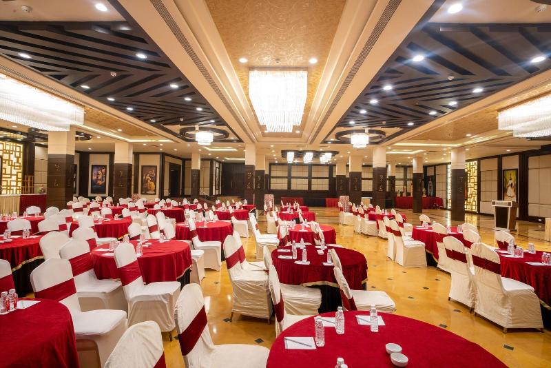 Spectrum Resort Spa & Convention image