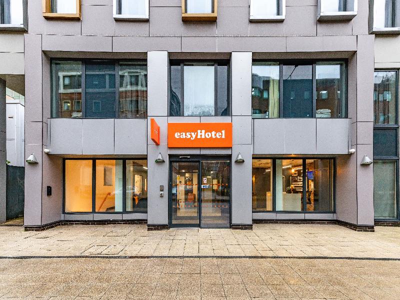 Easyhotel Cardiff