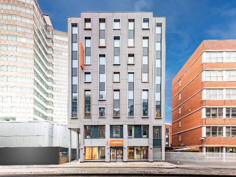 easyHotel Cardiff image