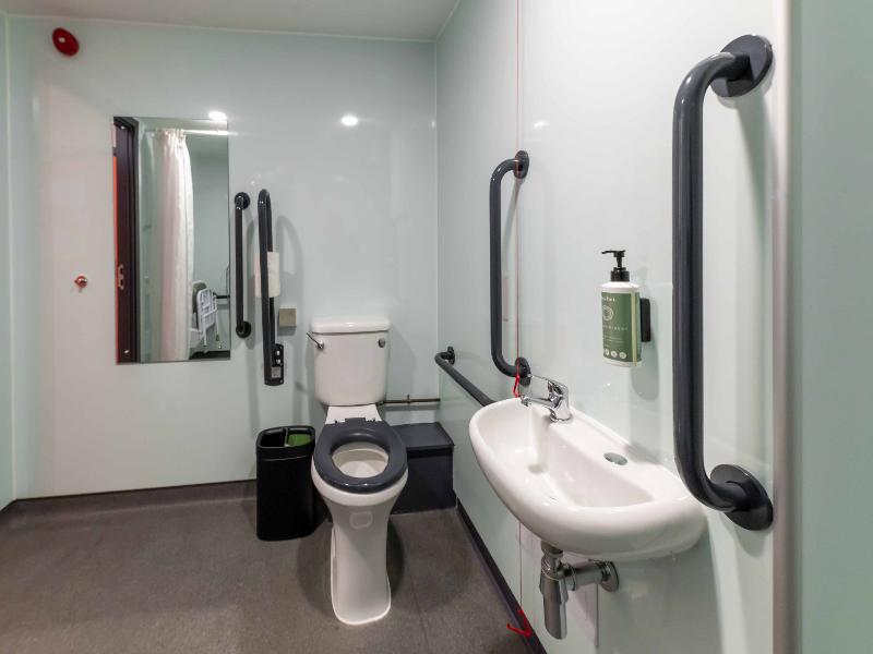 easyHotel Cardiff image