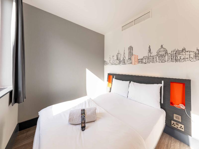 easyHotel Cardiff image