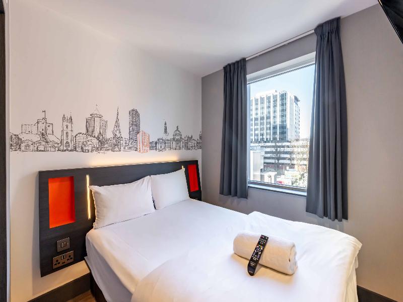 easyHotel Cardiff image
