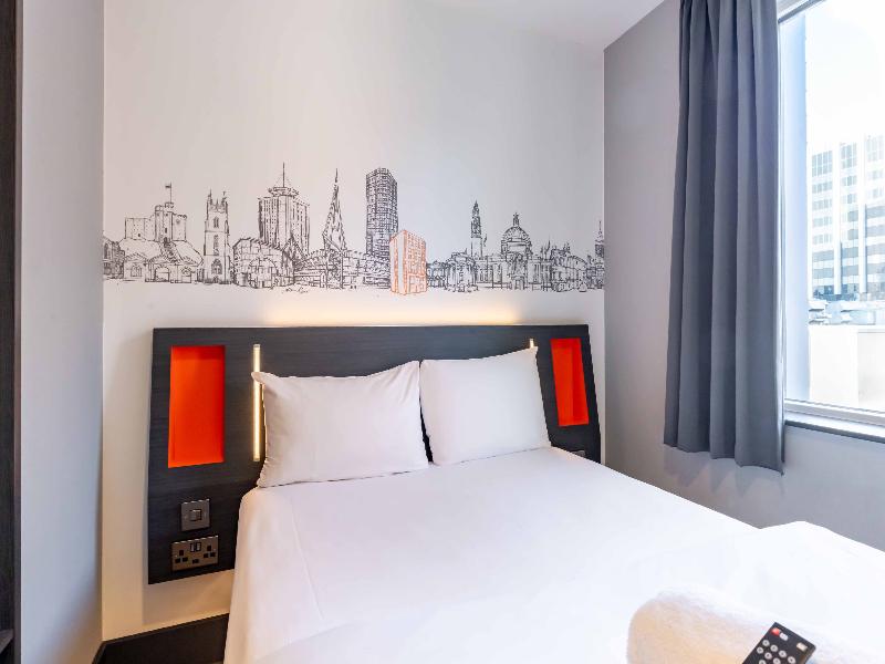 easyHotel Cardiff image