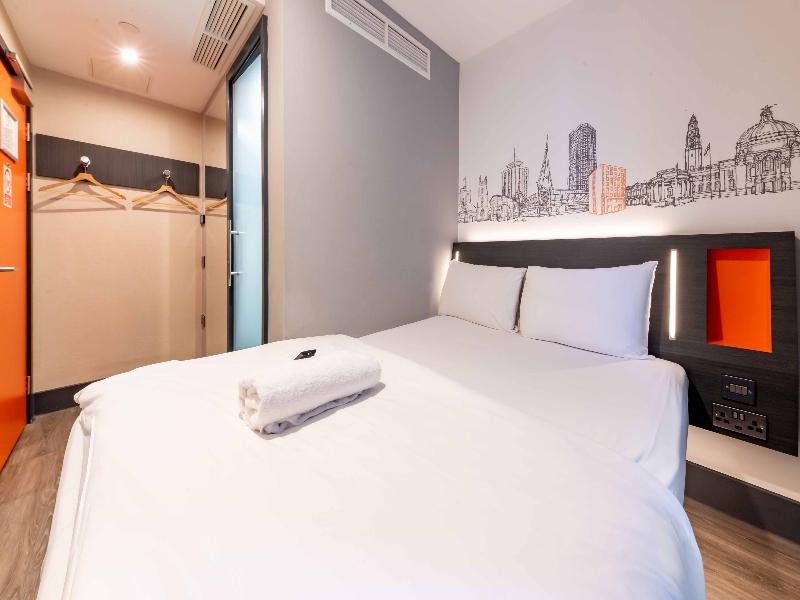 easyHotel Cardiff image