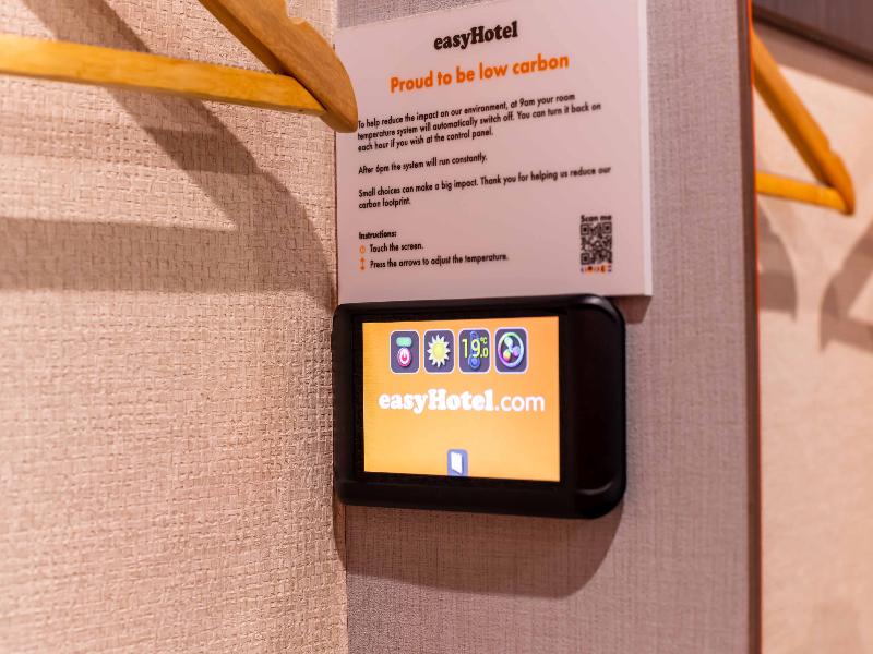 easyHotel Cardiff image