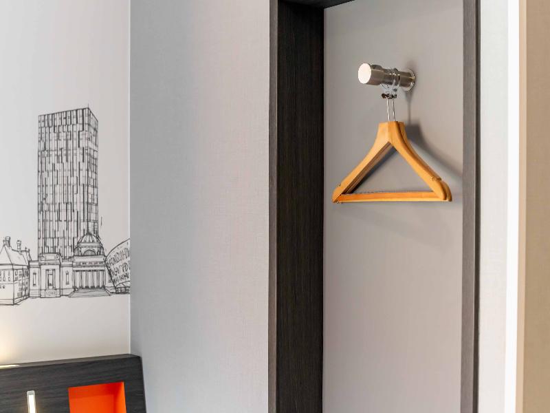 easyHotel Cardiff image