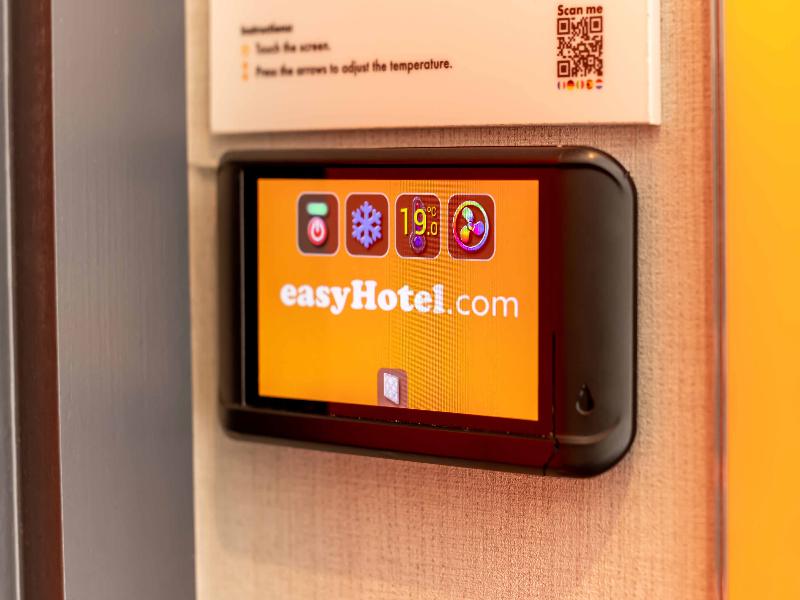 easyHotel Cardiff image