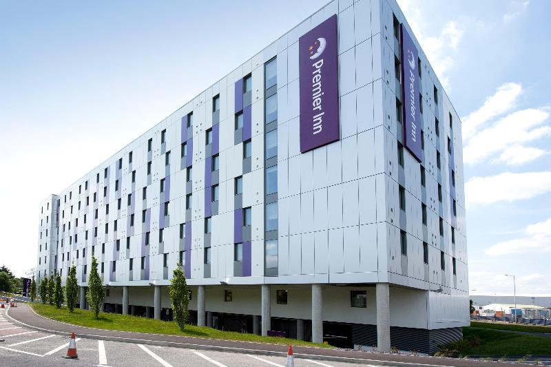 Premier Inn Heathrow Airport Terminal 4 image