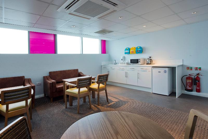 Premier Inn Heathrow Airport Terminal 4 image