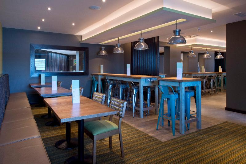 Premier Inn Heathrow Airport Terminal 4 image