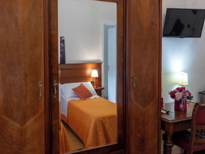 Vittoria Guest House - Battipaglia image