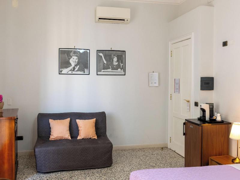 Vittoria Guest House - Battipaglia image