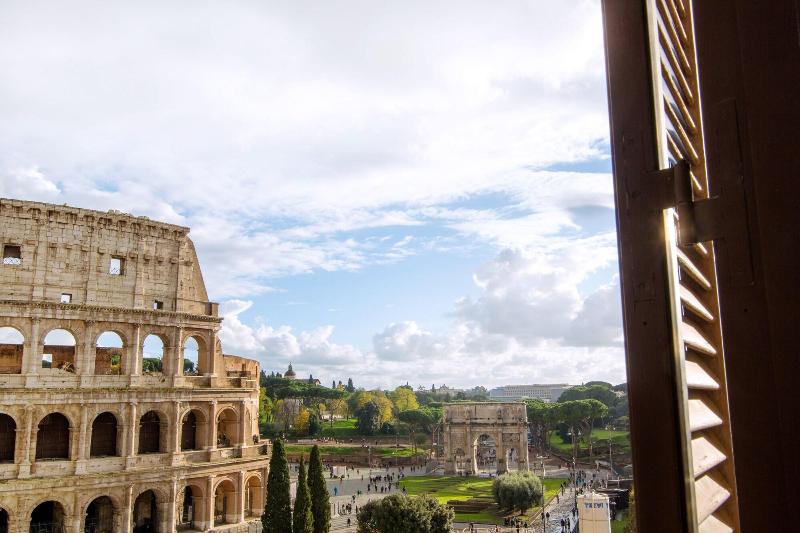 Magia at Colosseum image