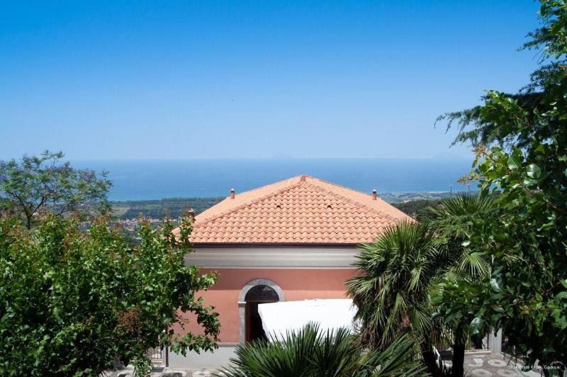Villa Tecla image