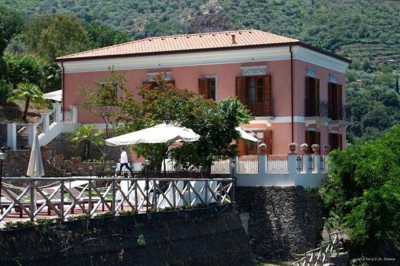 Villa Tecla image