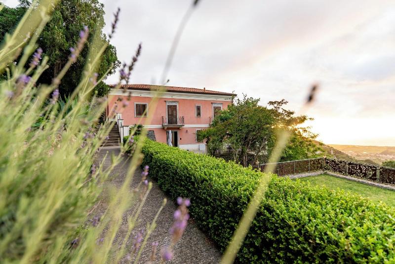 Villa Tecla image
