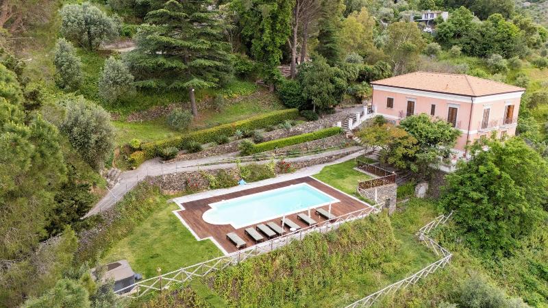 Villa Tecla image