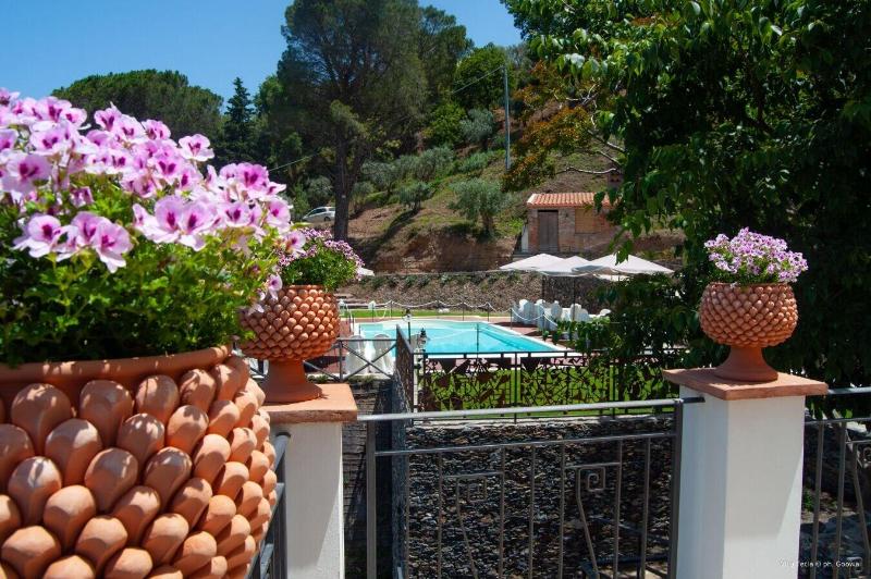 Villa Tecla image
